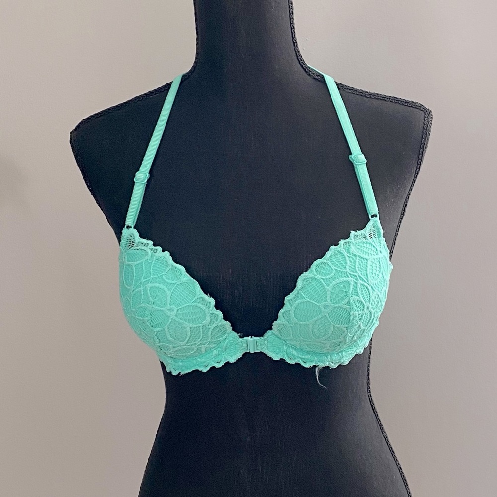 PINK Pretty Lace Push-Up Bra